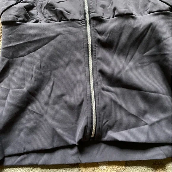Lululemon Workout Jacket - Picture 4 of 9